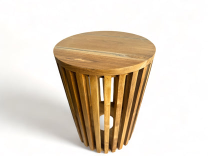 Teakholz-Beistelltisch - Holzhocker Couchtisch - Handgefertigt aus Massivholz – Holzleisten Rund - 50x30x30 cm