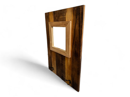 Wandgarderobe mit Spiegel - Integrierter Spiegel mit Zwei Haken – Modern aus Mahagoni und Teakholz – 70x50 cm